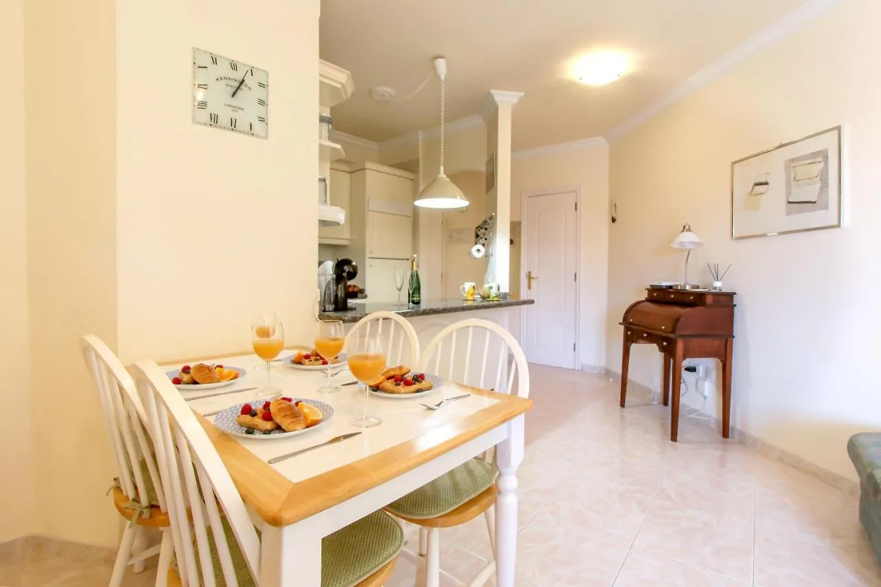 Lovely 2 Bedroom Home With Nice Pool And View, K26 Costa Del Silencio Španělsko